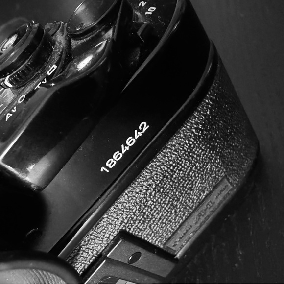 Canon A-1 + Canon 28-55 f/3.5-4.5. Film Camera Kit + Canon 70-150mm. Flash, Case - Picture 3 of 12